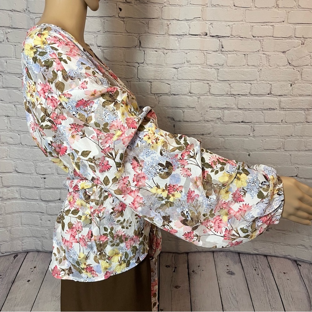 New Lane Bryant Classic Crop Sheer Full-Wrap Floral Long Sleeve Top Size 20 - Picture 3 of 10